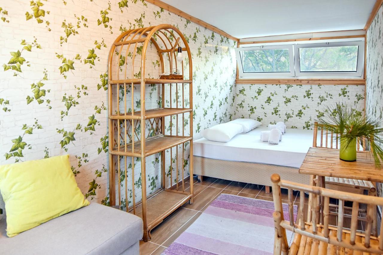Drolma Ling Nature Cabins เธโอโลกอส ภายนอก รูปภาพ